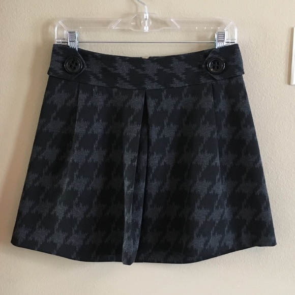 CLEARANCE!💋FINAL PRICE🎉EXPRESS houndstooth skirt - Picture 6 of 8